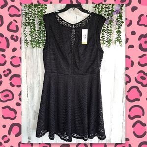 NWT Fashion to Figure Black Lace Dress